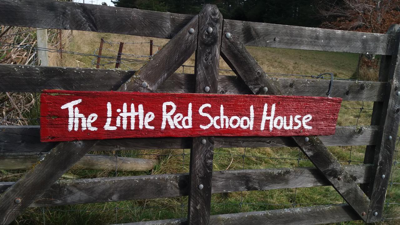 奥玛鲁Little Red School House住宿加早餐旅馆 外观 照片