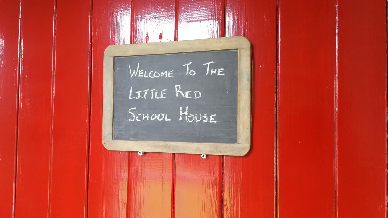 奥玛鲁Little Red School House住宿加早餐旅馆 外观 照片